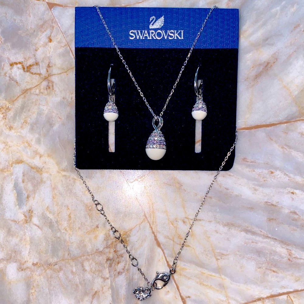 Swarovski Silver Set Earring And Necklace